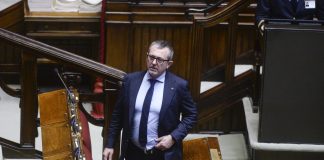 Delmastro, no a maggioranza della Giunta a una nuova istruttoria: il voto sulle chat torna subito in Aula