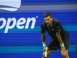 Djokovic subito eliminato allo Us Open, non perdeva all’esordio in uno Slam da oltre 20 anni. Sospeso per pioggia Cinà