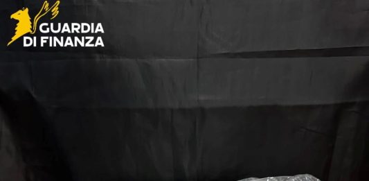 Droga nei plichi postali, 4 arresti a Cagliari