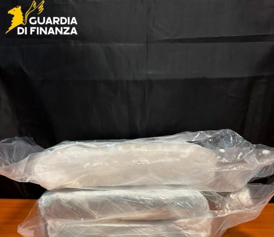 Droga nei plichi postali, 4 arresti a Cagliari
