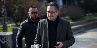 “Quando popolavamo i Campi Flegrei, gli antenati di Musumeci mangiavano banane”, è bufera sul deputato di AVS Borrelli