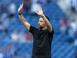 Porto, Farioli: “Gimenez? Many names being mentioned, the final days of transfer market will be challenging for everyone”