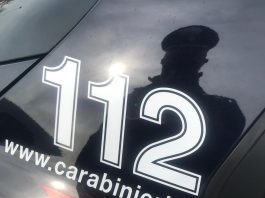 Maltratta e minaccia i genitori per due anni, arrestato un minorenne nel Barese