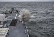Attacco degli Houthi a una nave nel Mar Rosso, almeno 4 morti