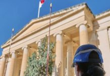 سفيرة إيطاليا في مالطا تزور القاصر المحتجز منذ مايو وتؤكد متابعته