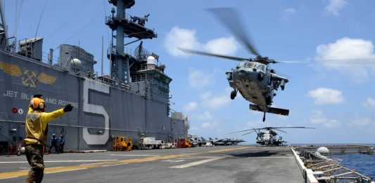 U.S. Navy, la Sea Hawk guarda al 2050: parte la modernizzazione del programma Talon
