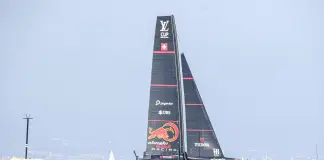 Coppa America, Alinghi in acqua a Napoli in vista della Preliminary Regatta / Video
