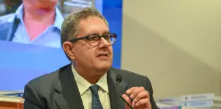 Liguria, archiviata l’inchiesta su Giovanni Toti. Il Gip: “Elementi non idonei per una condanna”