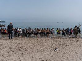 Immigrazione, la Guardia Civil spagnola avvia l’installazione di una nuova barriera marittima a Melilla