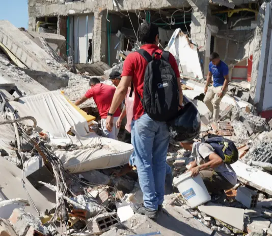 Terremoto di magnitudo 7.4 in Colombia, scossa avvertita in gran parte del Paese: oltre 100 morti. Tra le vittime anche bambini
