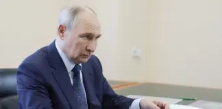 La visita di Putin nelle isole Curili fa infuriare il Giappone e riaccende la disputa territoriale tra Mosca e Tokyo