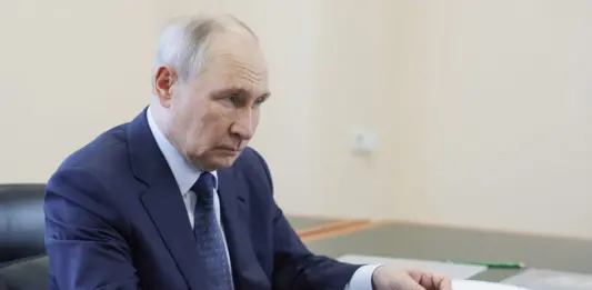 La visita di Putin nelle isole Curili fa infuriare il Giappone e riaccende la disputa territoriale tra Mosca e Tokyo