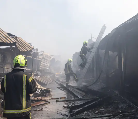 Ucraina, massiccio attacco missilistico su Kiev: colpito un ospedale psichiatrico, 12 morti