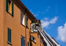 Esplosione in una palazzina a Perugia, ci sono persone ferite
