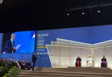 Papa Leone al Meeting di Rimini: “Prima dei confini ci sono sempre le persone” / Video
