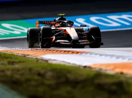 F1, Norris in pole in Olanda davanti a Russell e Antonelli. Indietro le Ferrari: 5° Hamilton, 6° Leclerc