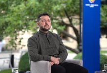 Ucraina, Zelensky “Vogliamo la pace, ma non siamo pronti ad arrenderci”