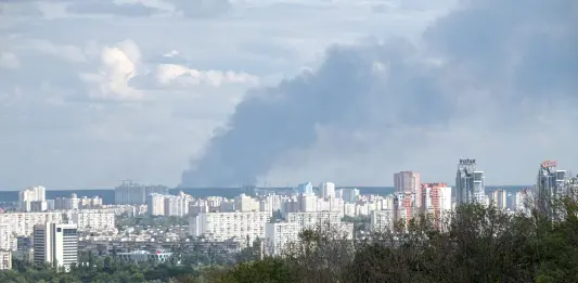 Notte di attacchi incrociati tra Mosca e Ucraina, una vittima a Kharkiv