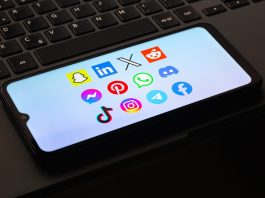 WhatsApp, nuova ondata di compromissioni di account e attacchi ‘zero-click’: i consigli della Polizia