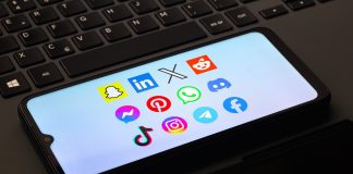 WhatsApp, nuova ondata di compromissioni di account e attacchi ‘zero-click’: i consigli della Polizia