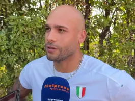 Staffettisti azzurri in raduno in vista degli Europei, Jacobs “Non me ne sono mai andato, mi sento quasi come nel 2021” / Video