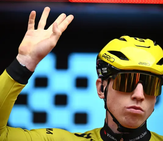 Brennan concede il bis e vince la quinta tappa della Vuelta 2026, Pogacar sempre in rosso
