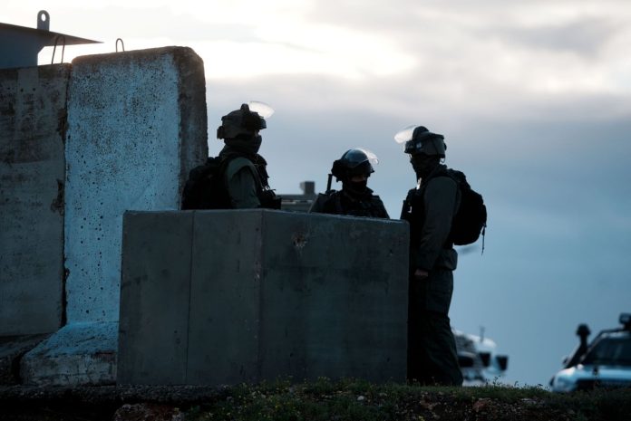 Conflitto israelo - palestinese: le autorità israeliane ostacolano l'ingresso dei palestinesi a Gerusalemme per la seconda preghiera del venerdì del Ramadan