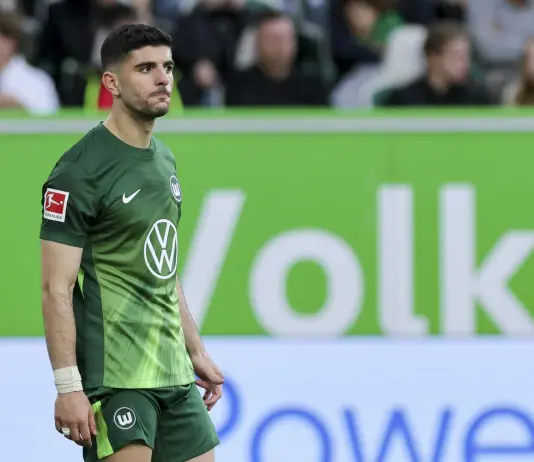 AS Roma makes Koulierakis signing official