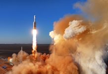 Cina, il Lijian-1 porta in orbita cinque satelliti
