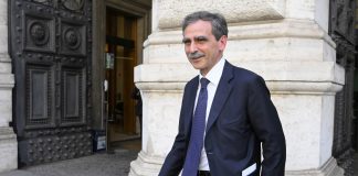 Il CdA di Mps approva il piano Lovaglio da 70 miliardi, Ops su Banco BPM e Banca Generali