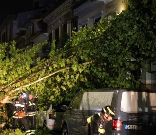 Toscana nella morsa del maltempo, tromba d’aria nel Grossetano