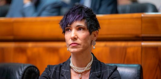Al via il programma “In Domo”, 5 milioni per il rientro degli emigrati e la creazione di nuove imprese. Manca “Investiamo sulle persone”
