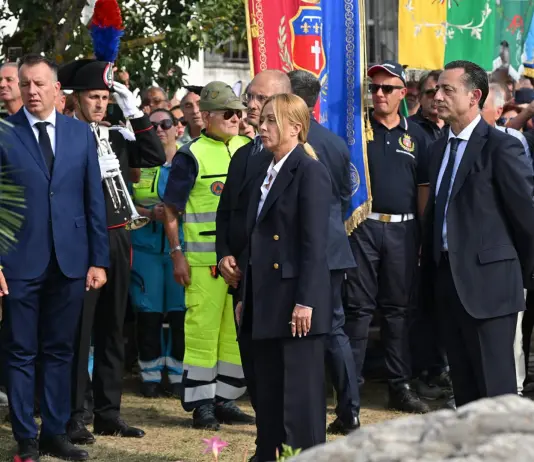 10 anni fa il sisma nel Centro Italia, Meloni ad Amatrice per le commemorazioni. Mattarella “Ultimare il risanamento nel più breve tempo possibile”