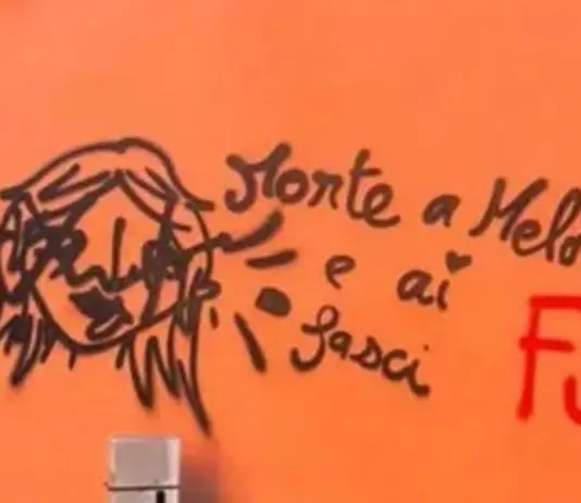 Scritte contro Meloni a Bologna, perquisito un 23enne francese ritenuto uno dei presunti autori