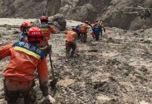 In Nepal cresce il bilancio delle vittime, nuova frana crea una diga naturale