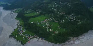 Nepal, sono 919 i corpi recuperati dopo le devastanti inondazioni. Proseguono le operazioni di ricerca e soccorso