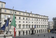 Il governo proroga lo sconto sulle accise per il gasolio fino al 5 settembre. Approvato il decreto per la continuità degli impianti ex Ilva