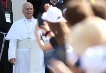 Papa Leone XIV ai giovani ad Assisi “Il coraggio di compiere scelte è l’atto più rivoluzionario”