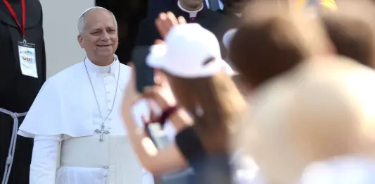 Papa Leone XIV ai giovani ad Assisi “Il coraggio di compiere scelte è l’atto più rivoluzionario”