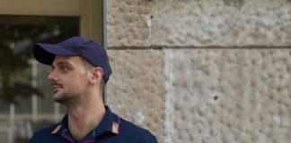 Torna a rapinare la stessa farmacia a distanza di 24 ore, fermato un 59enne a Roma