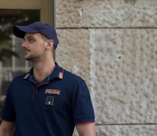 Torna a rapinare la stessa farmacia a distanza di 24 ore, fermato un 59enne a Roma