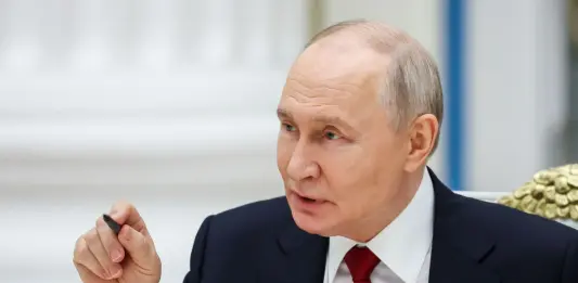 Russia, Putin “Gli attacchi ucraini ci arrecano danni, rafforzare la difesa e la sicurezza del Paese”