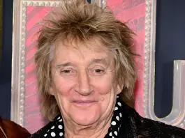 Rod Stewart operato al cuore, stop al tour per un mese