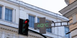 Caldo record, oggi nuovo picco dell’estate: bollino rosso in 25 città