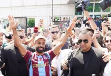 Salah arrives in Istanbul, set to sign two-year deal with Trabzonspor