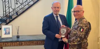 L’Ambasciatore d’Italia a Sofia Marcello Apicella incontra il Comandante della Brigata Bersaglieri “Garibaldi” Gen. Francesco Ferrara