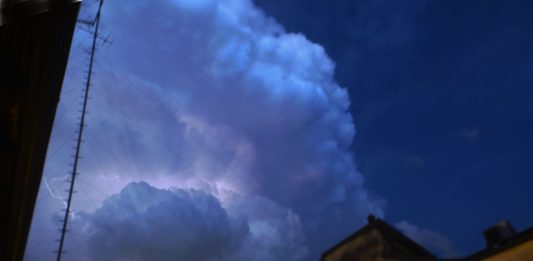 Campania, scatta l’allerta gialla per i temporali