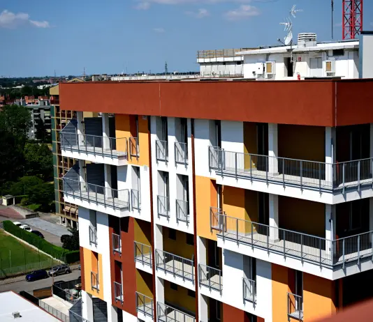 Quasi ultimata la riqualificazione della Torre C di via Tofano a Milano, assegnazioni nei prossimi mesi