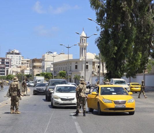 Libia, blackout totale colpisce Tripoli: paralisi in città