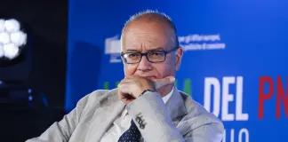 Firmato il Ccnl Istruzione e Ricerca per il triennio 2022-2024, Valditara “Valorizziamo il personale”